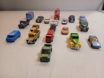 Corgi 1:64 - Modelauto (19) - Assorted diecast toy cars and, Nieuw