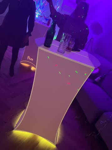 Exclusieve verlichte statafel met led huren, led producten, Ophalen, Nieuw