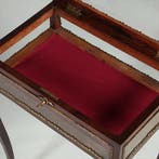 Frans palissander  juwelentafeltje rijk met brons afgewerkt, Antiek en Kunst, Antiek | Meubels | Tafels, Ophalen of Verzenden