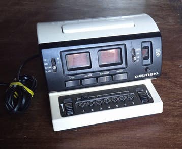 Grundig - Sono-Clock 550a Space Age 2-Piece Set Radio, Nieuw
