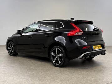 Volvo V40 2.0 T4 Business Sport R-Design 191PK | Pano |, Automaat, Euro 6, Zwart, Nieuw