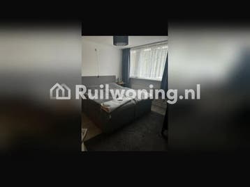Bussum: Ruim huis met 5 kamers