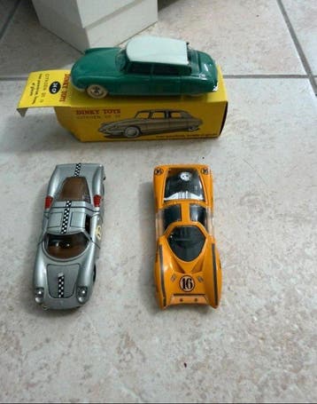 Dinky Toys, Politoys 1:43 - Modelauto (3) - Citroën DS 19;, Hobby en Vrije tijd, Modelauto's | 1:5 tot 1:12, Nieuw