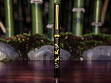 Platinum Pen Co., Ltd. (Japón) - Modern Maki-e Crane, Nieuw