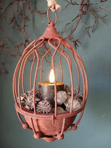 Vintage Metalen Hangkooi Cage - Incl. LED-kaars (24 cm), Huis en Inrichting, Metaal, Ophalen of Verzenden, Bruin, Landelijk