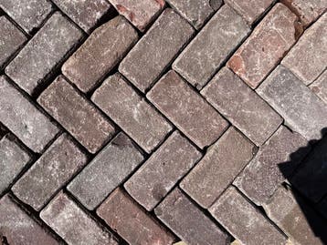 Oude gebakken keiformaten Breda (op pallets)..., Ophalen of Verzenden, Gebruikt, Klinkers