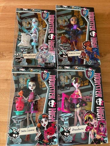 Mattel - Speelgoed Skelita Calaveras; Draculaura; Abbey, Antiek en Kunst