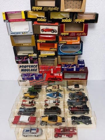 Solido 1:43 - Modelauto (45) - Lot de collection – 17, Nieuw