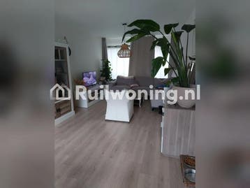 Ruim huis in Emmen, klaar voor woningruil, Drenthe