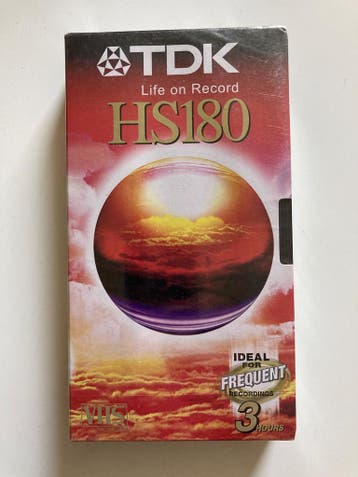 EMPTY TAPE TDK HS 180 MIN 3 HRS (IN SEAL) (VHS), Verzenden, Gebruikt