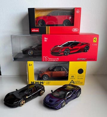 Bburago, Rastar 1:43 - Modelauto (5) - Ferrari SF90, Nieuw