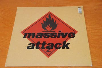 Massive Attack - BLUE LINES - Artwork by 3D (Robert del, Nieuw in verpakking