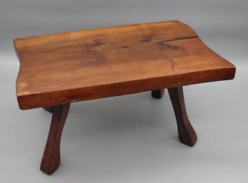 Bijzettafel - Hout - Massief houten krukje, Antiek en Kunst