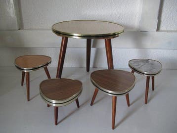 Set bijzettafels - Hout, kunststof, formica - Set van vijf, Antiek en Kunst