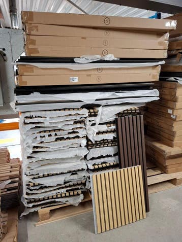 Partij akoestische panelen en stalen, Nieuw