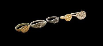 Oud-Romeins Brons Versierde ringen - 18 mm (Zonder