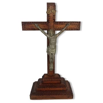 Crucifix - Hout, Metaal - 1943 - Tramp Art - 42 cm
