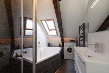Te Huur 3 Kamer Appartement Turennestraat c In Maastricht, Direct bij eigenaar, Limburg, Maastricht, Appartement