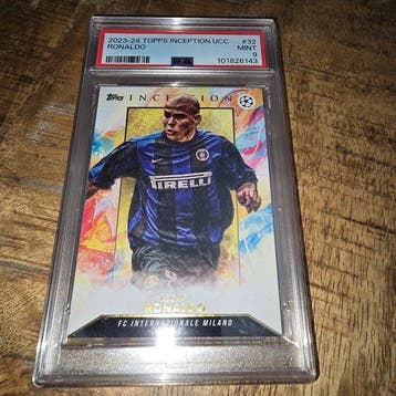 2023/24 Topps Inception Ronaldo 32 Graded card - PSA 9 - 1, Nieuw