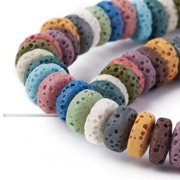 10 x Platte Lavasteen kralen mix kleuren c.a. 6 x 3 mm ga..., Ophalen of Verzenden, Nieuw, Kraal
