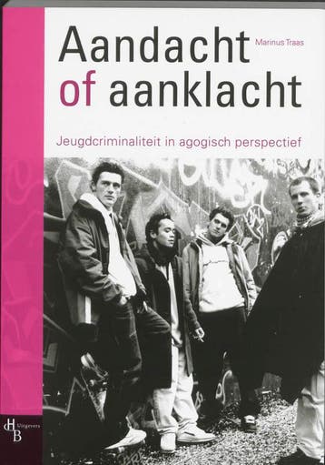 Aandacht of aanklacht - M. Traas 9789055744350, Verzenden, Gelezen, M. Traas