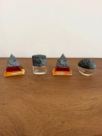 Arnaldo Pomodoro (1926-2025) - sculptuur, Profumi - 5 cm -