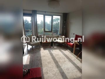 Leidschendam: Ruime flat met 4 kamers