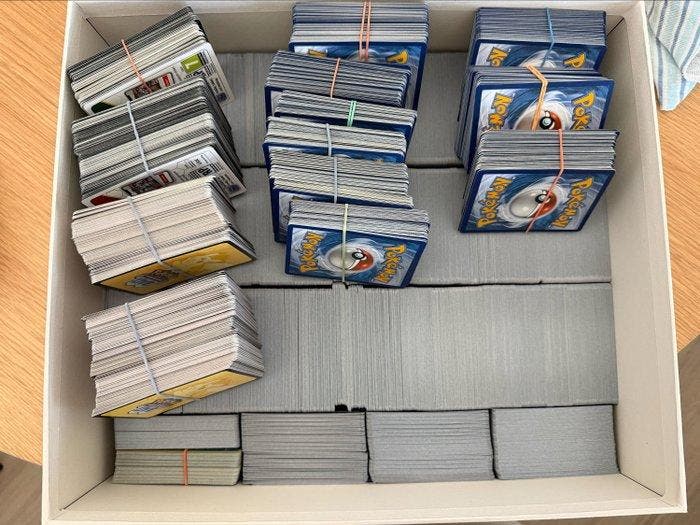 Bandai - 5000 Bulk kaarten - Pokémon - Pokemon, Trainer,, Hobby en Vrije tijd, Verzamelkaartspellen | Overige