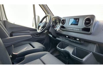 Huren Bakwagen | Bus | Verhuisbus | Km vrij | RTD +100km, Met chauffeur, Verhuiswagen of Bestelauto