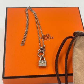 Zonder minimumprijs - Hermès - Halsketting - Amulettes, Nieuw
