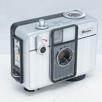 Ricoh Auto Half SE Analoge camera, Nieuw