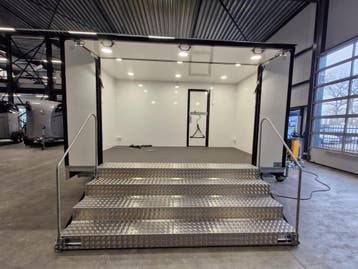 Respo maatwerk presentatiewagen, Nieuw