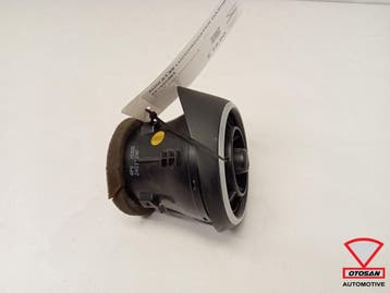 Audi A1 8X Luchtrooster Dashboard 8X1820951, Ophalen, Gebruikt, Audi