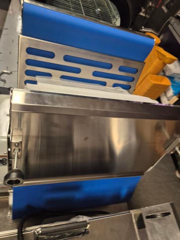 Tafelmodel uitrolmachine in bakkerijmachine *veiling*, Nieuw in verpakking, Bakkerij en Slagerij