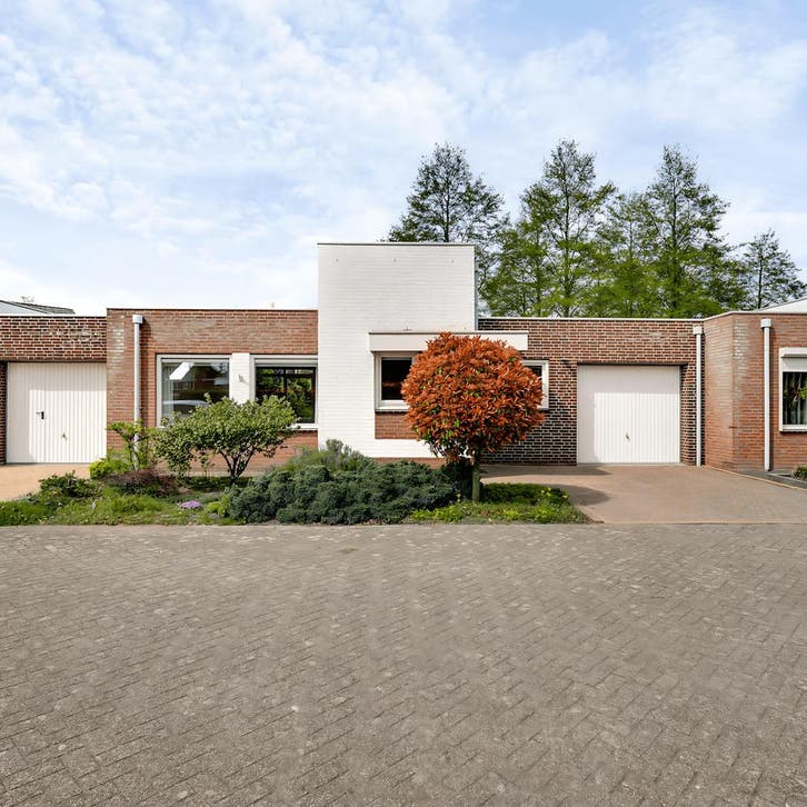 Huis in Weert gevonden voor €1700,- pm, Huizen en Kamers, Huizen te koop