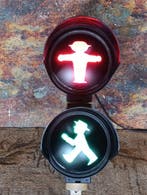 Stoplicht - materiaal, metaal, glas - Ampelmännchen