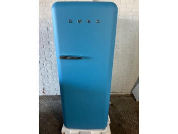 Smeg FAB28RDLB5 - Vrijstaande koelkast - 244/26 liter -, Verzenden, Zo goed als nieuw