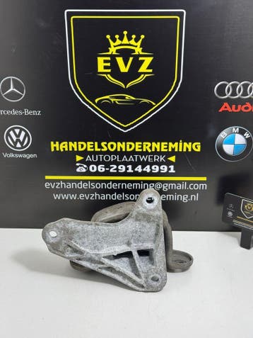 VW Transporter T6 bj.2013 versnellingsbak steun 7E0399161A, Gebruikt, Volkswagen