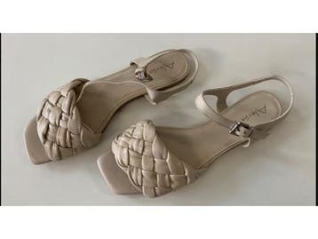 Veiling - Beige Alesya CLU3801 sandalen maat 36, Nieuw