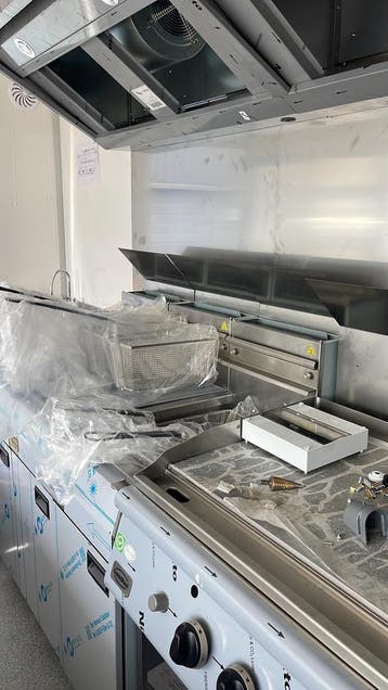 BETROUWBAAR DE GOEDKOOPSTE, FOODTRUCK INRICHTEN, SERVICE GAR, Nieuw in verpakking