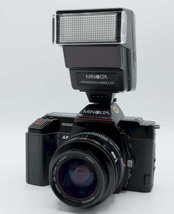 Minolta 5000 + 35-70mm + Flitser, Audio, Tv en Foto, Fotografie | Lenzen en Objectieven, Ophalen of Verzenden, Gebruikt