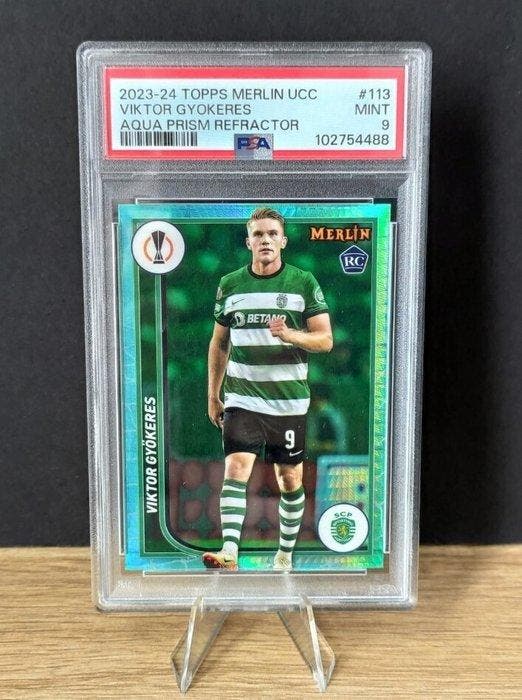 2023/24 Topps Merlin UCC - Viktor Gyokeres - Aqua Prism -, Verzamelen, Stickers