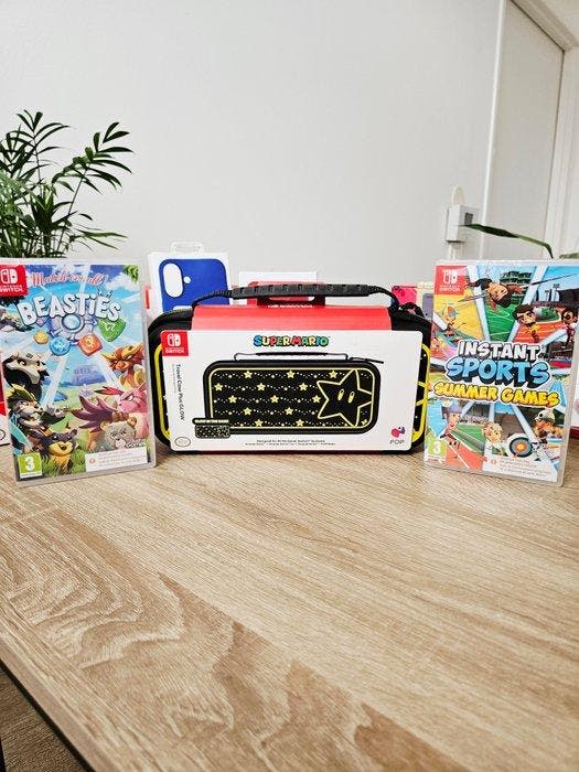 Nintendo - Switch - Super Mario Star Glow + Beasties +, Spelcomputers en Games, Spelcomputers | Overige Accessoires