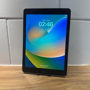 Apple iPad (5th Generation) 128GB Wifi - Mobiele telefoon, Nieuw