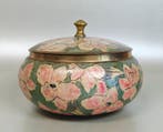 Doos - Geëmailleerd met rozen - Messing, emaille - Zware