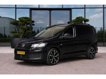 Zakelijke lease - Volkswagen Caddy Cargo 1.5 TSI, Automaat, Stof, Gebruikt, Zwart
