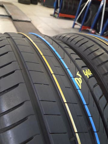 255/45/19 100V PIRELLI ZOMERBANDEN 7MM PROFIEL 4X, Gebruikt, 255 mm, Band(en), Personenwagen