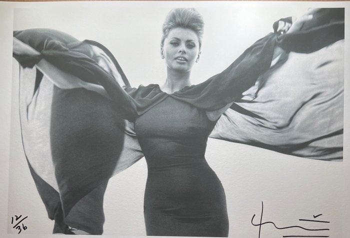 Bert Stern (1929–2013) - Bert Stern Signed Famous Sophia, Antiek en Kunst, Kunst | Designobjecten