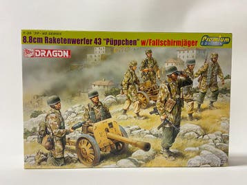 8.8cm Raketenwerfer 43 Püppchen w/Fallschirmjäger, Verzenden, Nieuw