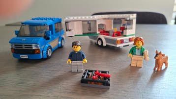 LEGO Busje amp Caravan 60117, Kinderen en Baby's, Zo goed als nieuw, Complete set, Lego, City